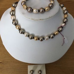 The Love of Pearls 3 piece set